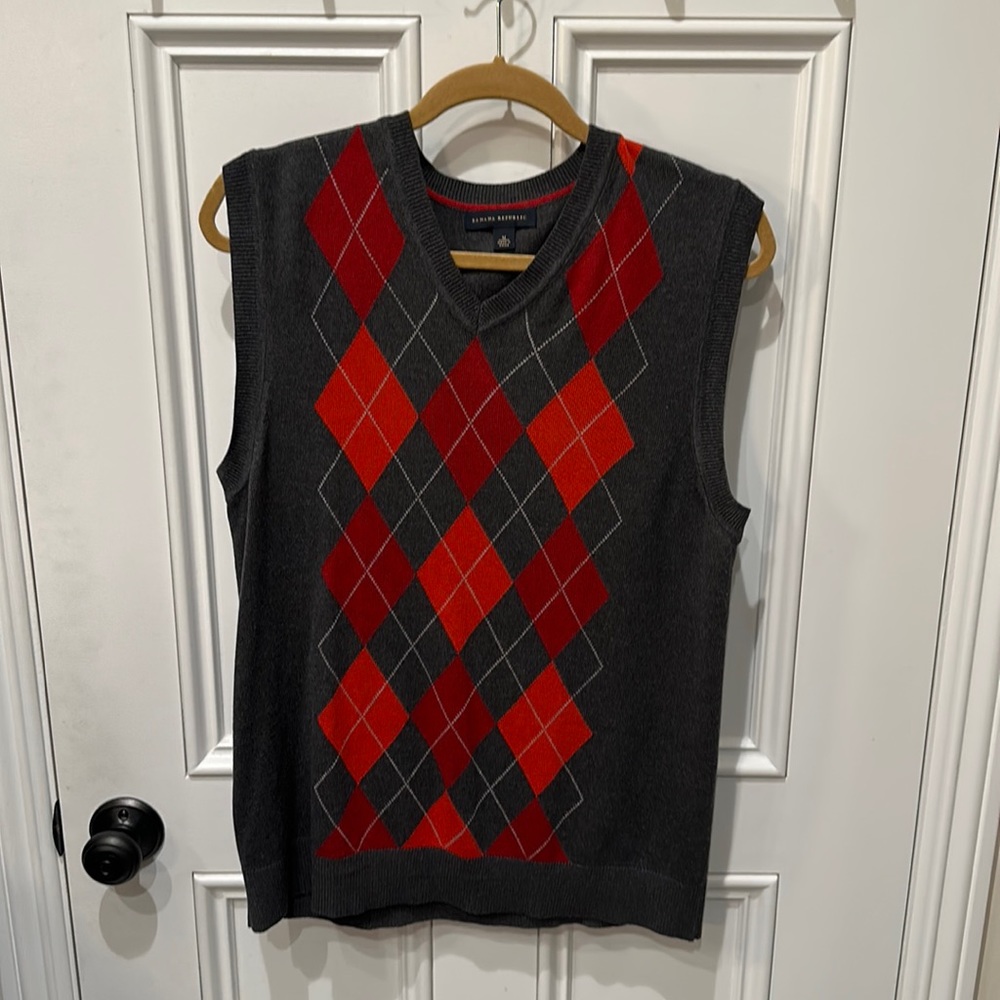 Men’s Banana Republic Sweater Vest.